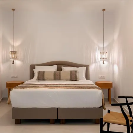 La Maltese Hotel